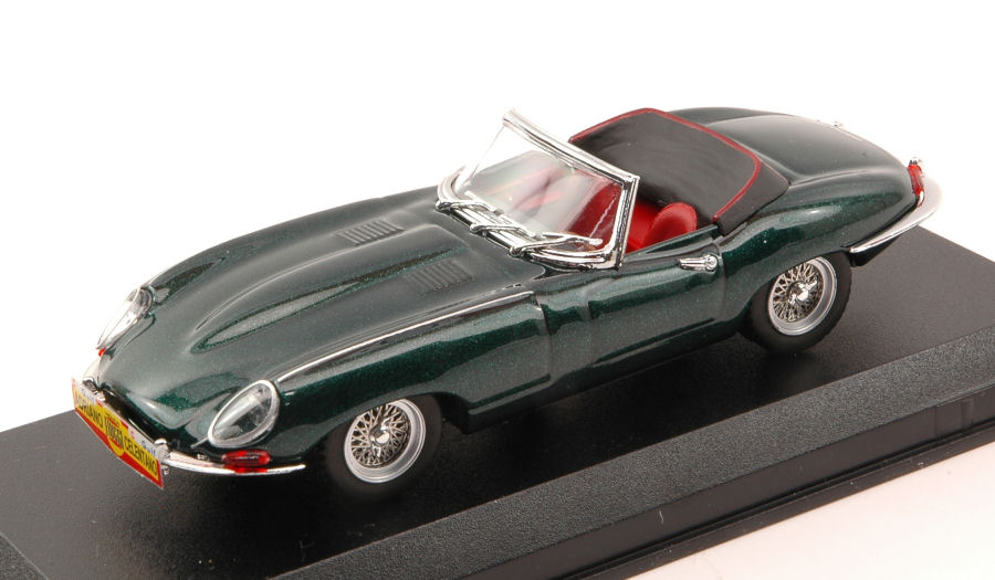 Jaguar E Spyder Cantagiro 1962 Adriano Celentano Green Met.1:43 Best Model DS Modellismo Jaguar E Spyder Cantagiro 1962 scala 1:43