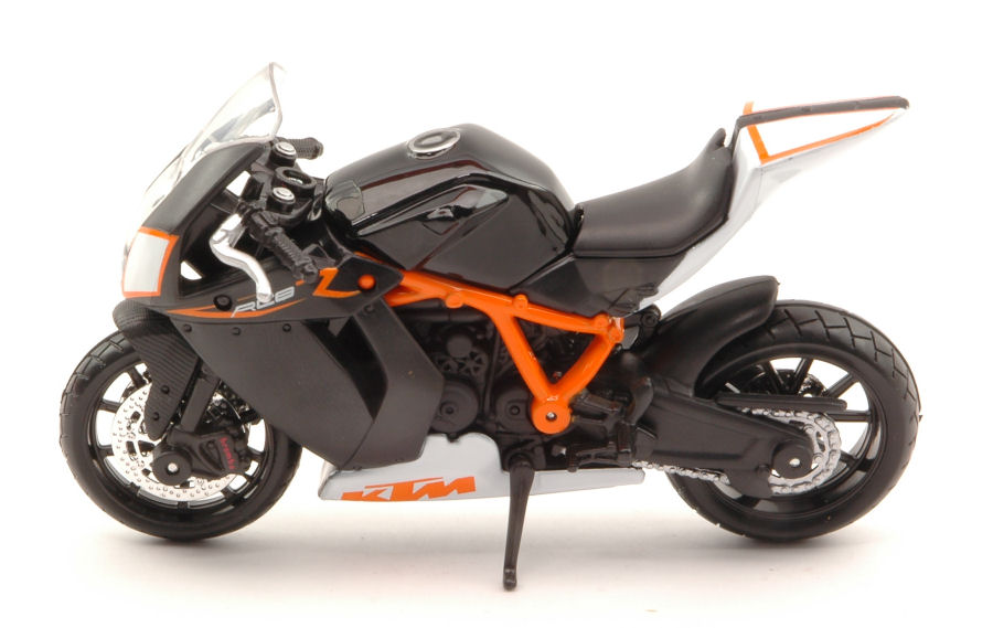 KTM 1190 RC8 R Burago 1:18 DS Modellismo Ktm 1190 RC8 R Burago scala 1:18