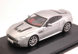 Aston Martin V12 Vantage S Silver scala 1:43