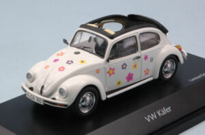 VW Kafer Open Air "Blumen" White scala 1:43