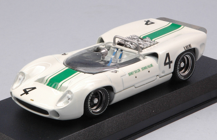 Lola T70 Spyder N.4 Oulton Park 1965 D.Hulme 1:43 DS Modellismo Lola T70 Spyder Oulton Park 1965 scala 1:43