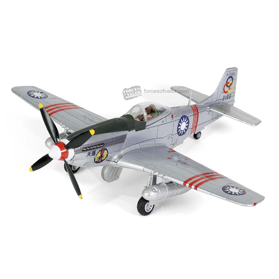 Mustang P-51 D Rocaf Aircraft 4th Fighter Squadron 1:72 DS Modellismo Mustang P-51 D Rocaf Aircraft 4th scala 1:72