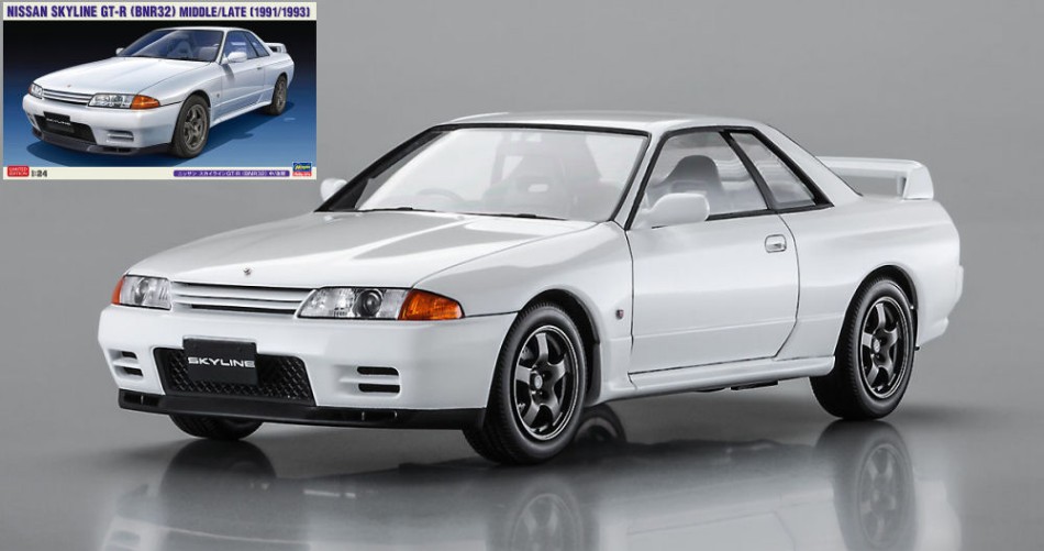 Nissan Skyline GT-R (BNR32) Middle/Late Kit 1:24 DS Modellismo Nissan Skyline GT-R Middle/Late scala 1:24