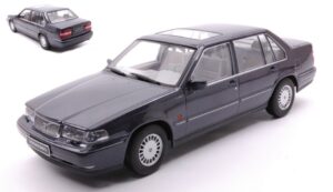 Volvo 960 1996 Aubergine Metallic scala 1:18