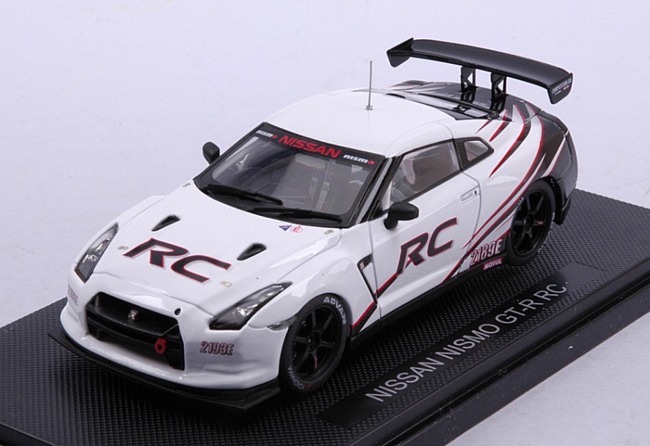 Nissan Nismo GT-R RC Racing Version White 1:43 DS Modellismo Nissan Nismo GT-R RC Racing White scala 1:43