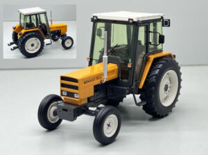 Trattore Renault 781S 2x4 scala 1:32