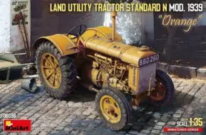 Land Utility Tractor Standard N scala 1:35