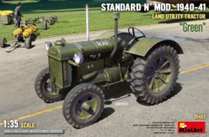 Land Utility Tractor Standard N scala 1:35