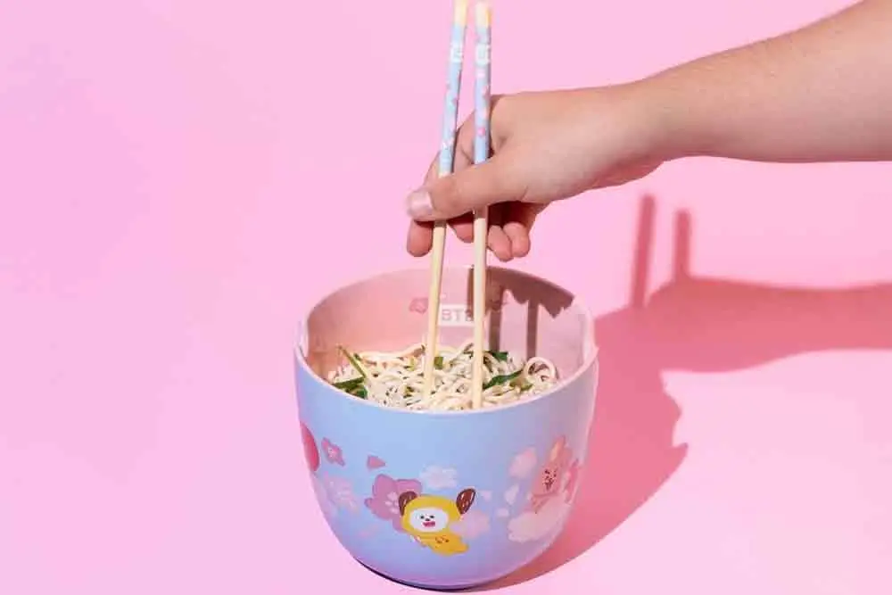 Ciotola BT21 Ramen with Chopstick DS Modellismo Ciotola BT21 Ramen with Chopstick GRUPO ERIK