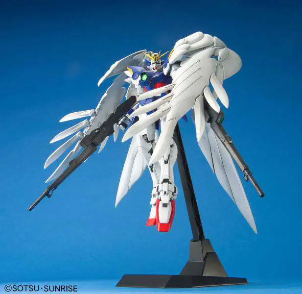 MG Gundam W Zero Custom 1/100 DS Modellismo MG Gundam W Zero Custom scala 1/100