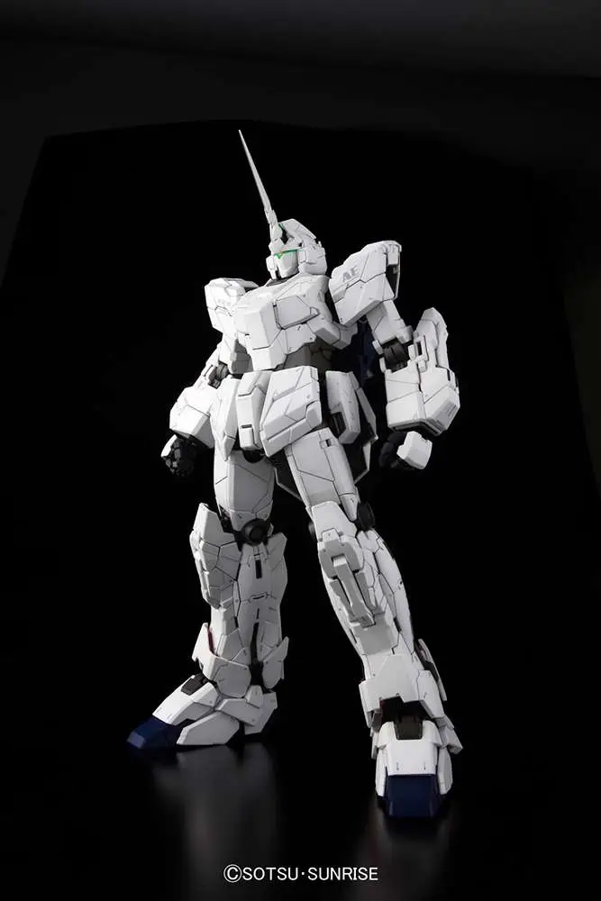 PG Gundam Unicorn RX-0 1/60 DS Modellismo Pg Gundam Unicorn RX-0 scala 1/60