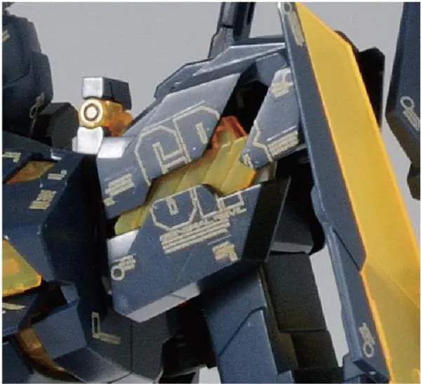 MG Gundam Unicorn Banshee Ver KA 1/100 DS Modellismo MG Gundam Unicorn Banshee Ver Ka scala 1/100