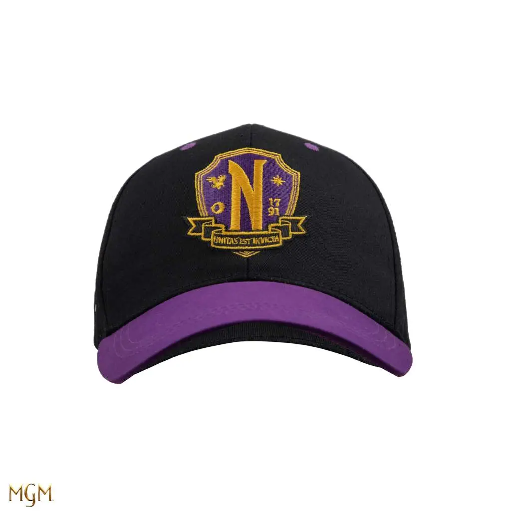 Cappellino Wednesday Nevermore Academy Purple da baseball DS Modellismo Cappellino Wednesday Nevermore Academy