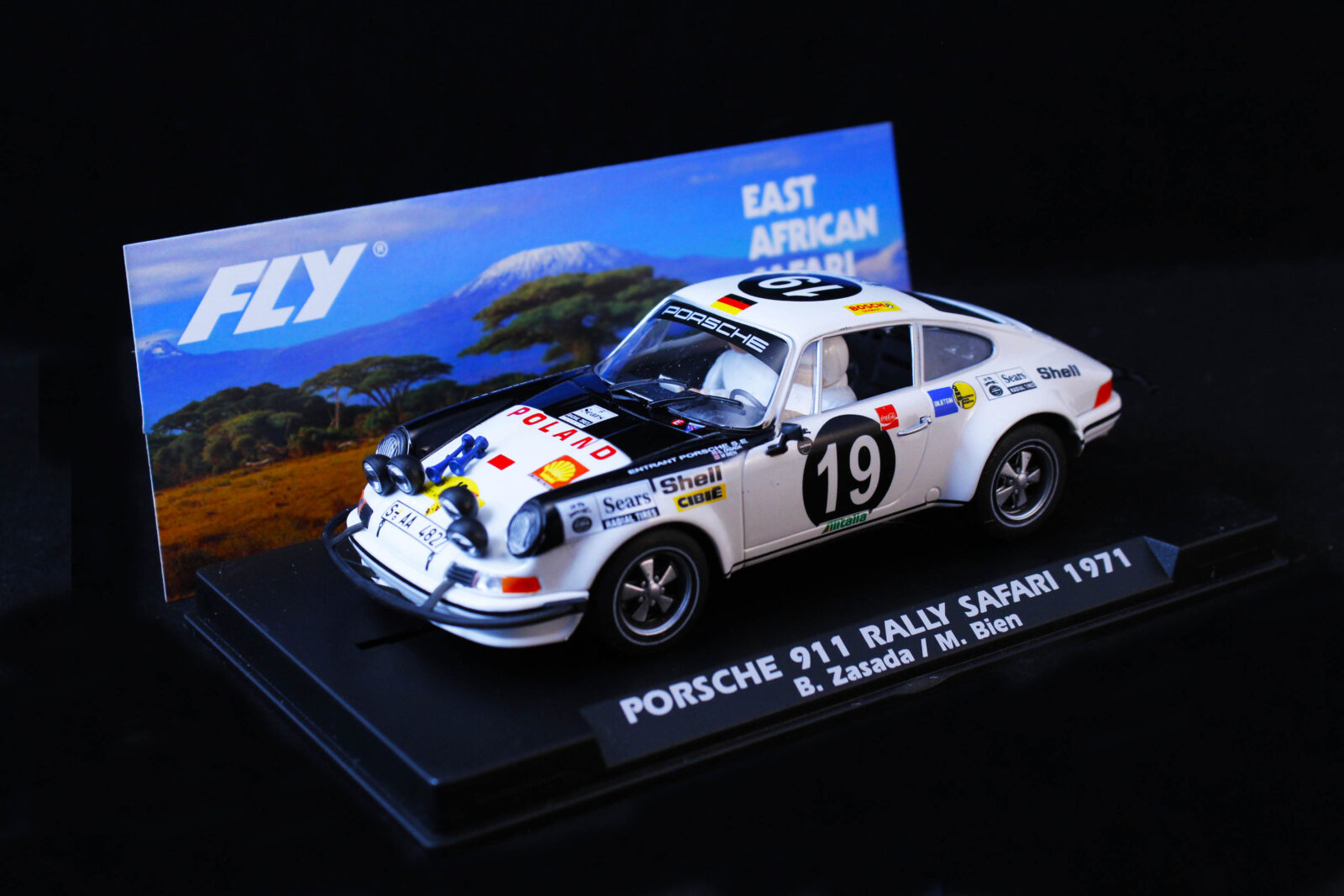 Porsche 911S - N.19 Safari Rally '71 - B.zasada, M.bien DS Modellismo Porsche 911S Safari Rally '71 B.zasada