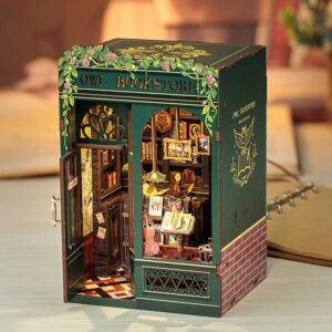 Book Nook Owl Bookstore 17 x CuteBee