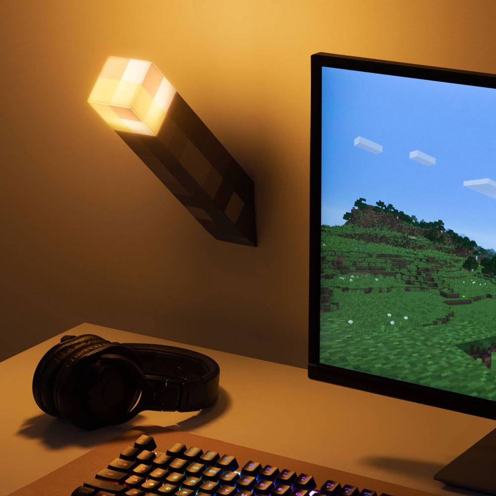 Minecraft Torch Light DS Modellismo Minecraft Torch Light Paladone Products