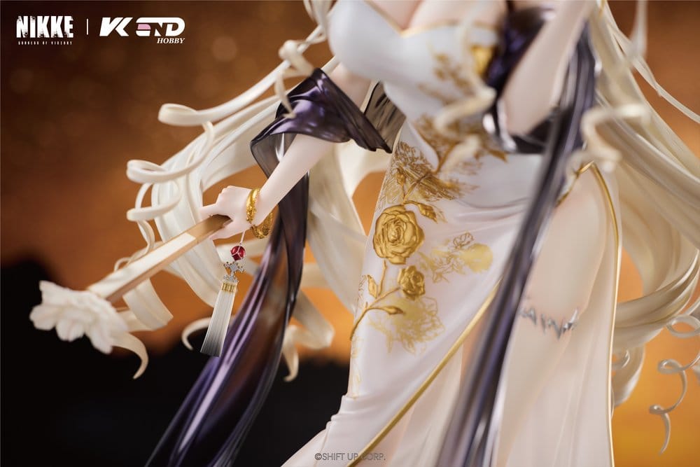 Goddess of Victory: Nikke PVC Figure 1/4 Crown: Glorious Flower 38 cm DS Modellismo Goddess Victory: Nikke PVC Figure scala 1/4