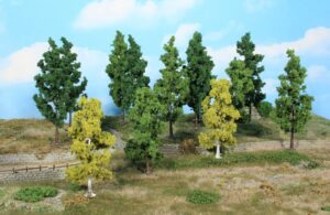 Mini foresta composta da 27 alberi scala H0