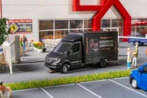 Car System Digital MB Sprinter scala H0
