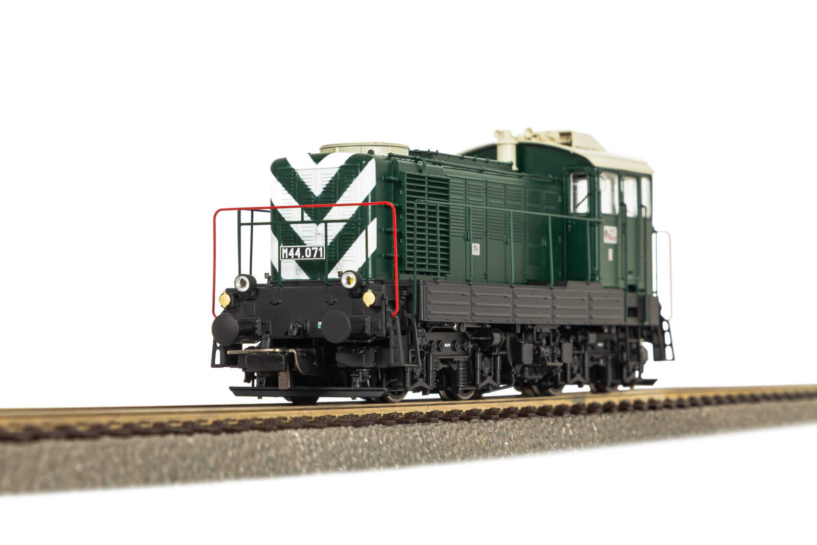 Locomotiva Diesel M44 MAV Epoca III Scala H0 DS Modellismo Locomotiva Diesel M44 MAV Epoca III scala H0