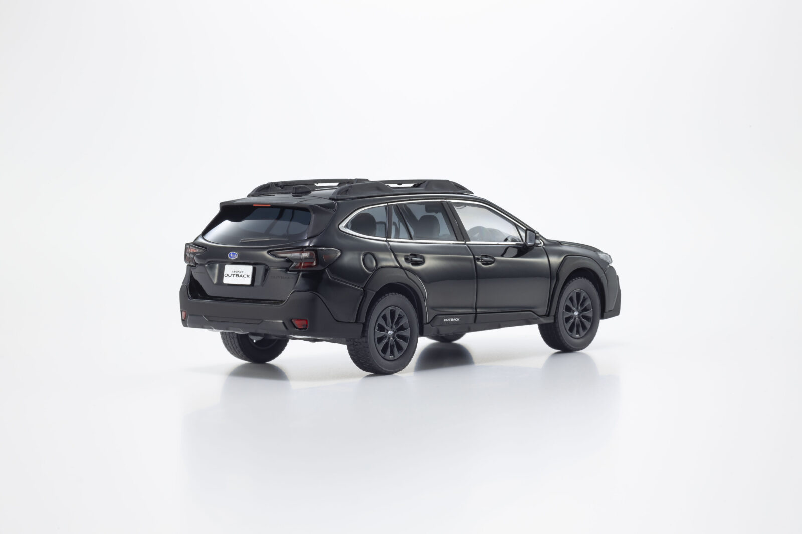 Subaru Legacy Outback DS Modellismo Subaru Legacy Outback scala 1:43 Kyosho