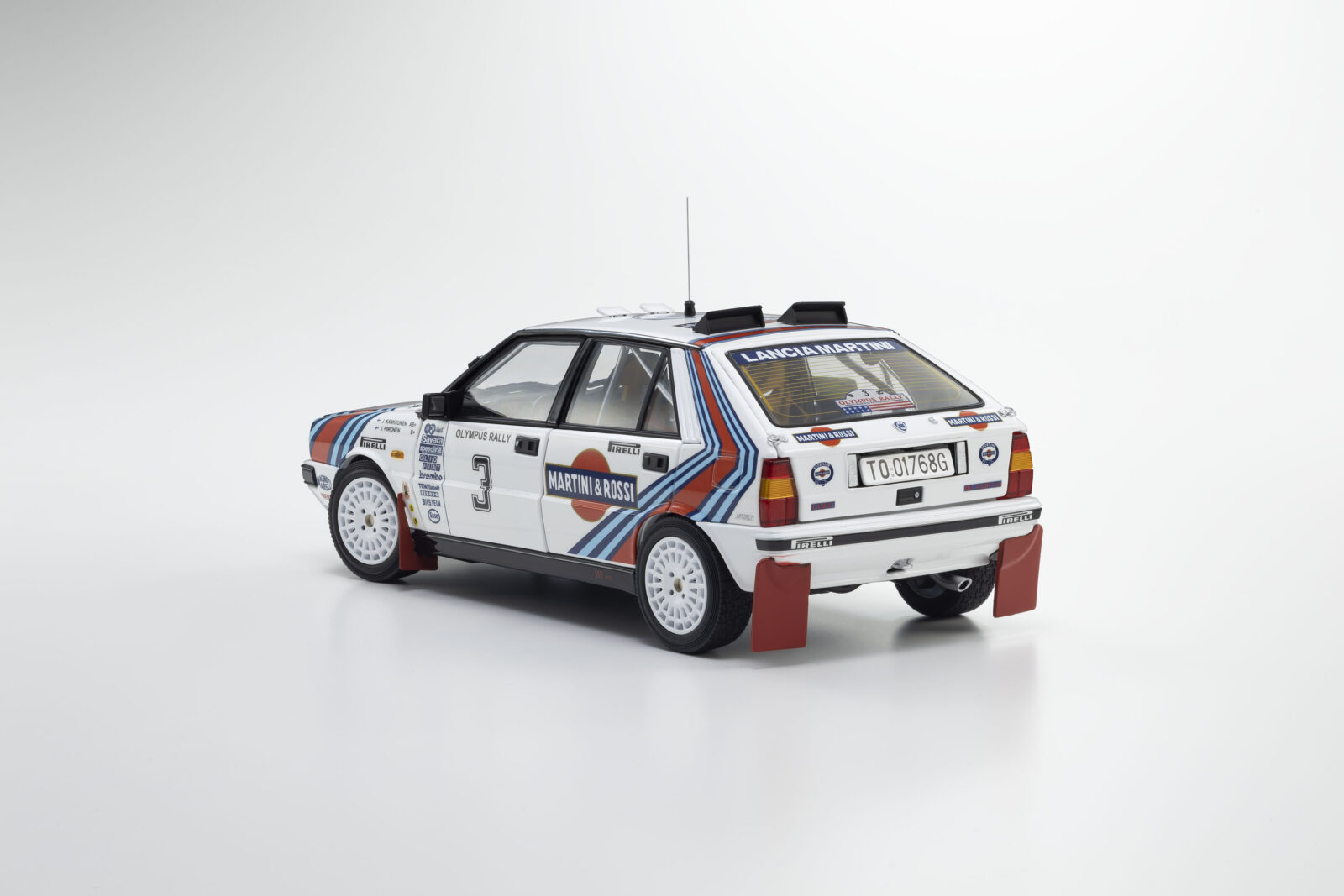 Lancia Delta HF 4WD "MARTINI & ROSSI" #3 DS Modellismo Lancia Delta HF 4WD "MARTINI scala 1:18