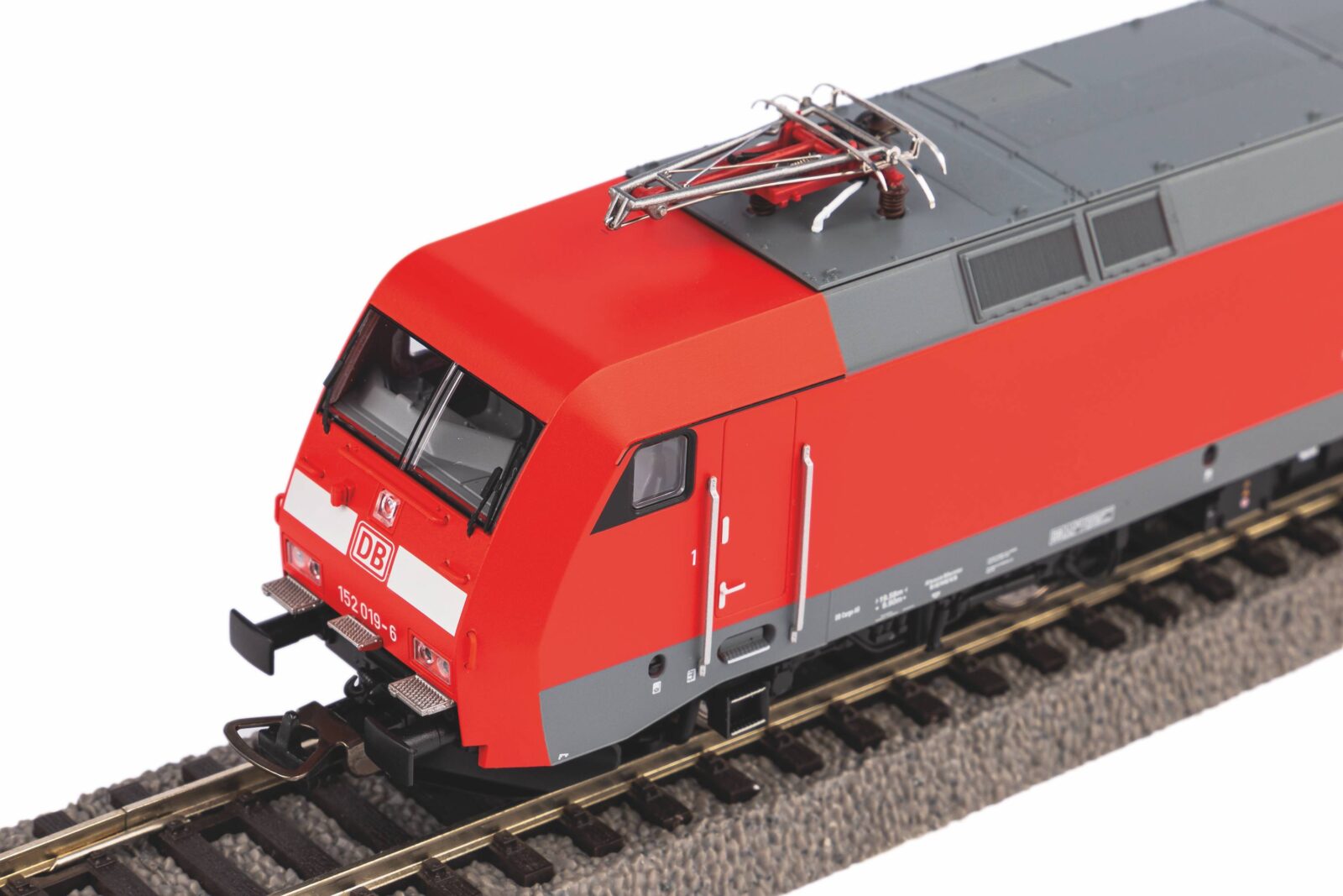 Locomotiva elettrica BR 152 DB AG Epoca VI Scala H0 DS Modellismo Locomotiva elettrica BR 152 DB AG scala H0