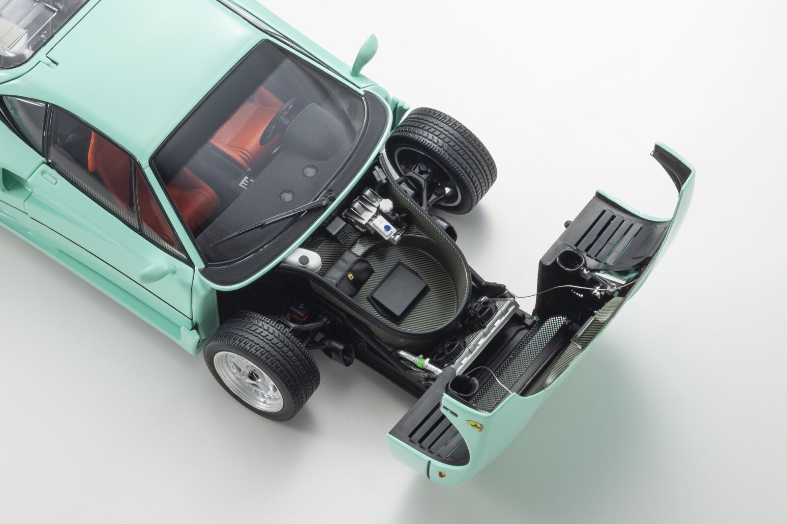 Ferrari F40 DS Modellismo Ferrari F40 scala 1:18 Kyosho