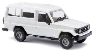 Kit: Toyota HZJ 78 scala H0 Busch