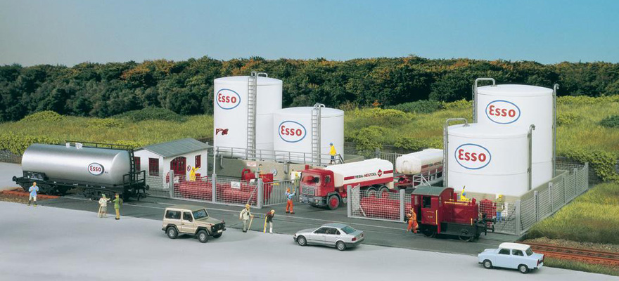 Deposito di benzina “ESSO” Scala H0 DS Modellismo Deposito di benzina “ESSO” scala H0 Piko