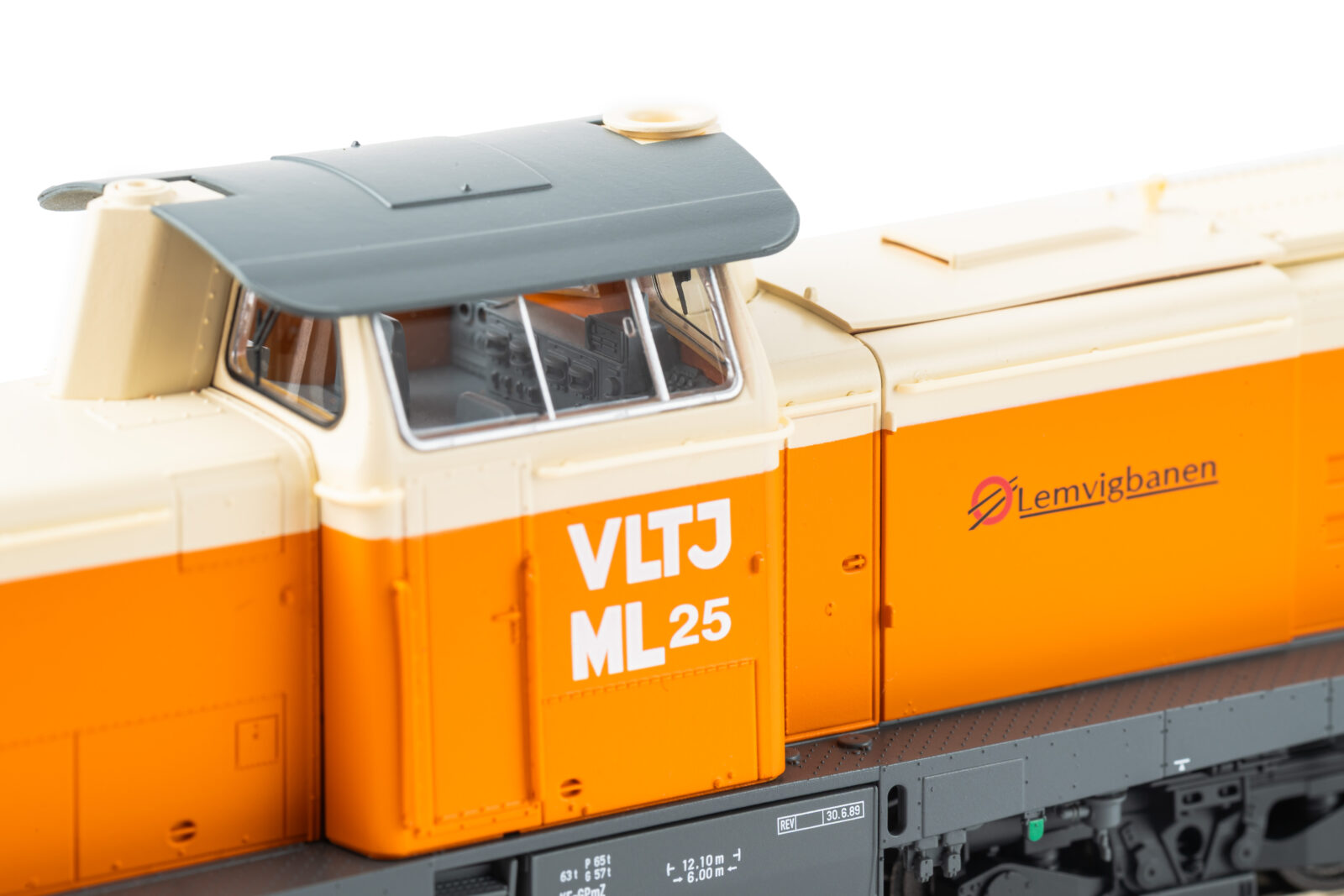 Locomotiva Diesel / Sound BR 211 VLTJ Epoca V - Versione in Corrente Alternata Scala H0 DS Modellismo Locomotiva Diesel / Sound BR 211 scala H0