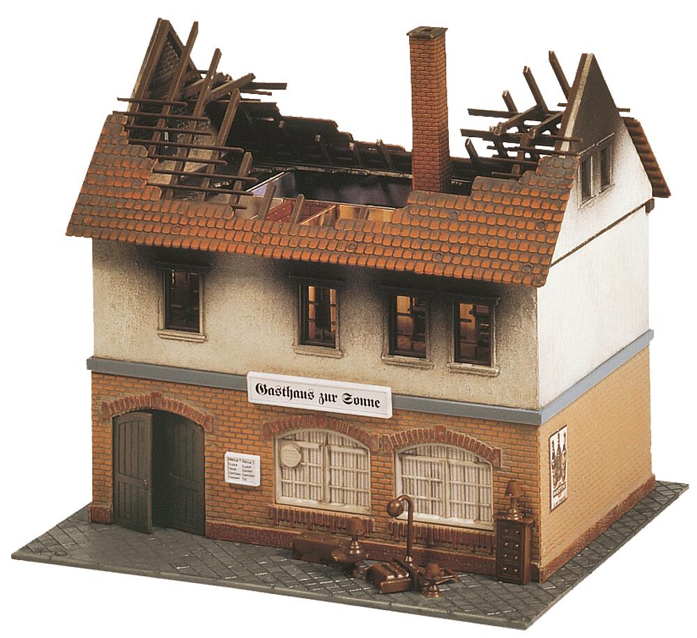 Rovine dell'incendio del Ritorante Zur Sonne Scala H0 DS Modellismo Rovine dell'incendio del Ritorante scala H0