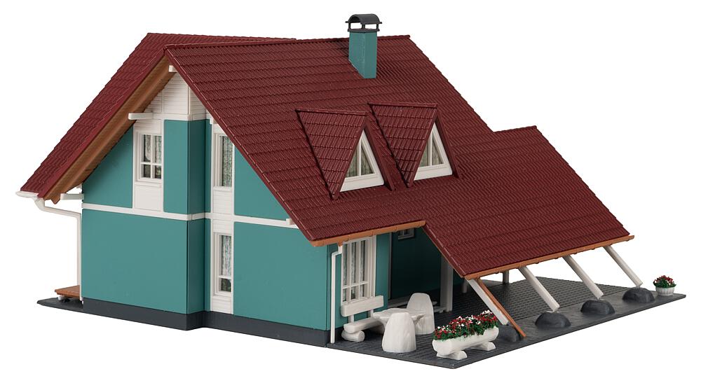 Casa residenziale con posto auto coperto Scala H0 DS Modellismo Casa residenziale posto auto scala H0