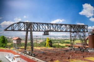 Gru a cavalletto scala H0 Faller
