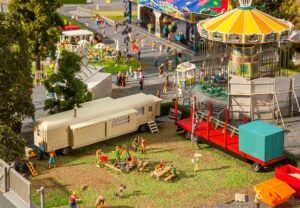 Set caravan da fiera I scala H0 Faller