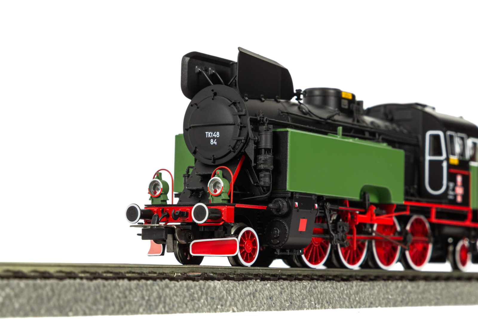 Locomotiva a Vapore / Sound TKt48 PKP Epoca IV e Dispositivo Fumogeno Scala H0 DS Modellismo Locomotiva a Vapore / Sound TKt48 scala H0 - vista 2