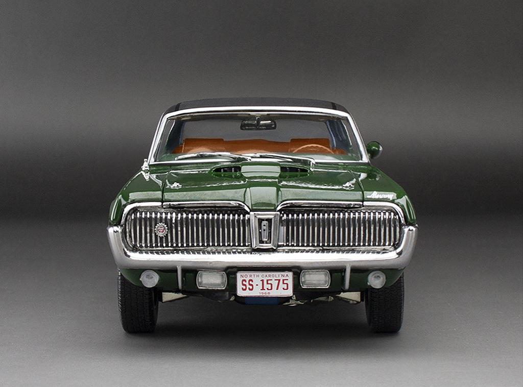 Mercury Cougar XR7G del 1968 DS Modellismo Mercury Cougar XR7G scala 1:18 Sun Star
