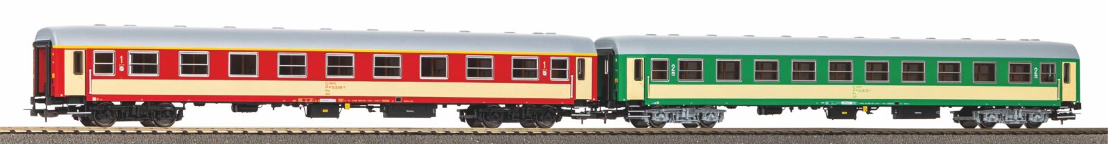 Set di 2 carrozze passeggeri 2ª classe e 2ª classe PKP IC Epoca VI Scala H0 DS Modellismo Set di 2 carrozze passeggeri 2ª scala H0