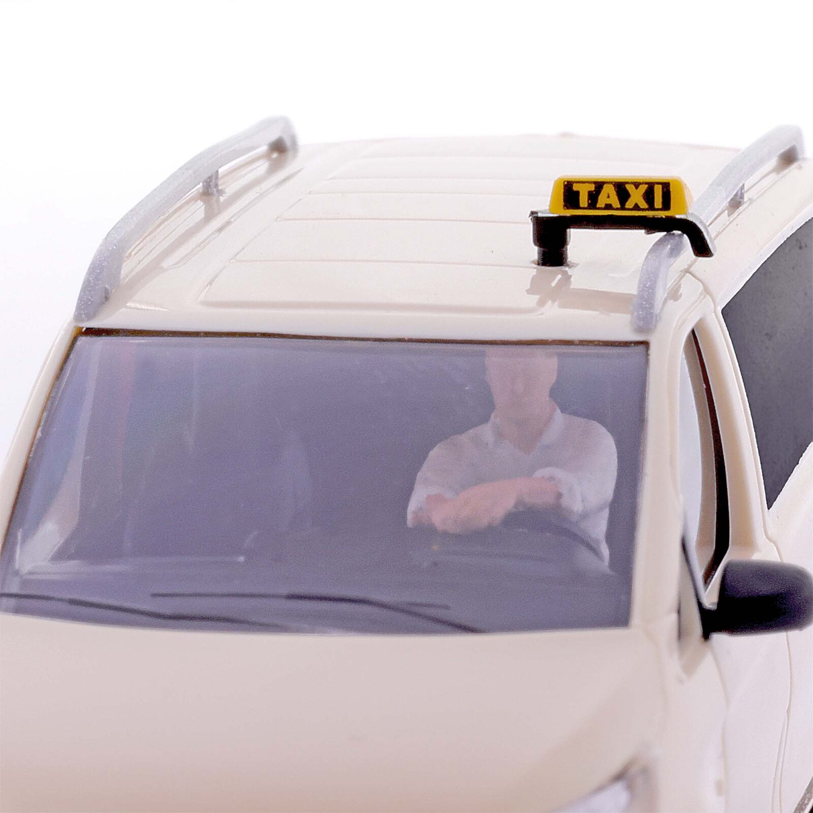 MB Vito - Taxi con autista Scala H0 DS Modellismo MB Vito Taxi autista scala H0 Busch