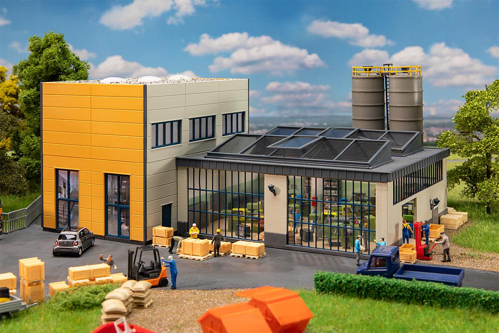 Azienda di lavorazione della plastica Scala H0 DS Modellismo Azienda di lavorazione scala H0