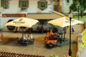 Set da giardino della birra Veltins scala H0