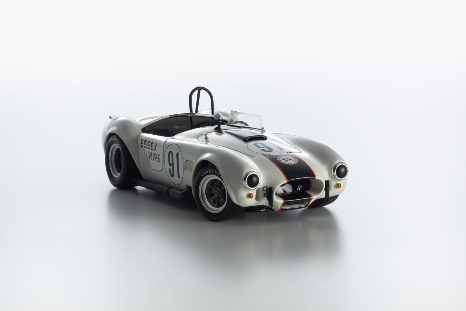 Shelby Cobra 427/C - Essex Wire #91 DS Modellismo Shelby Cobra 427/C Essex Wire #91 scala 1:18