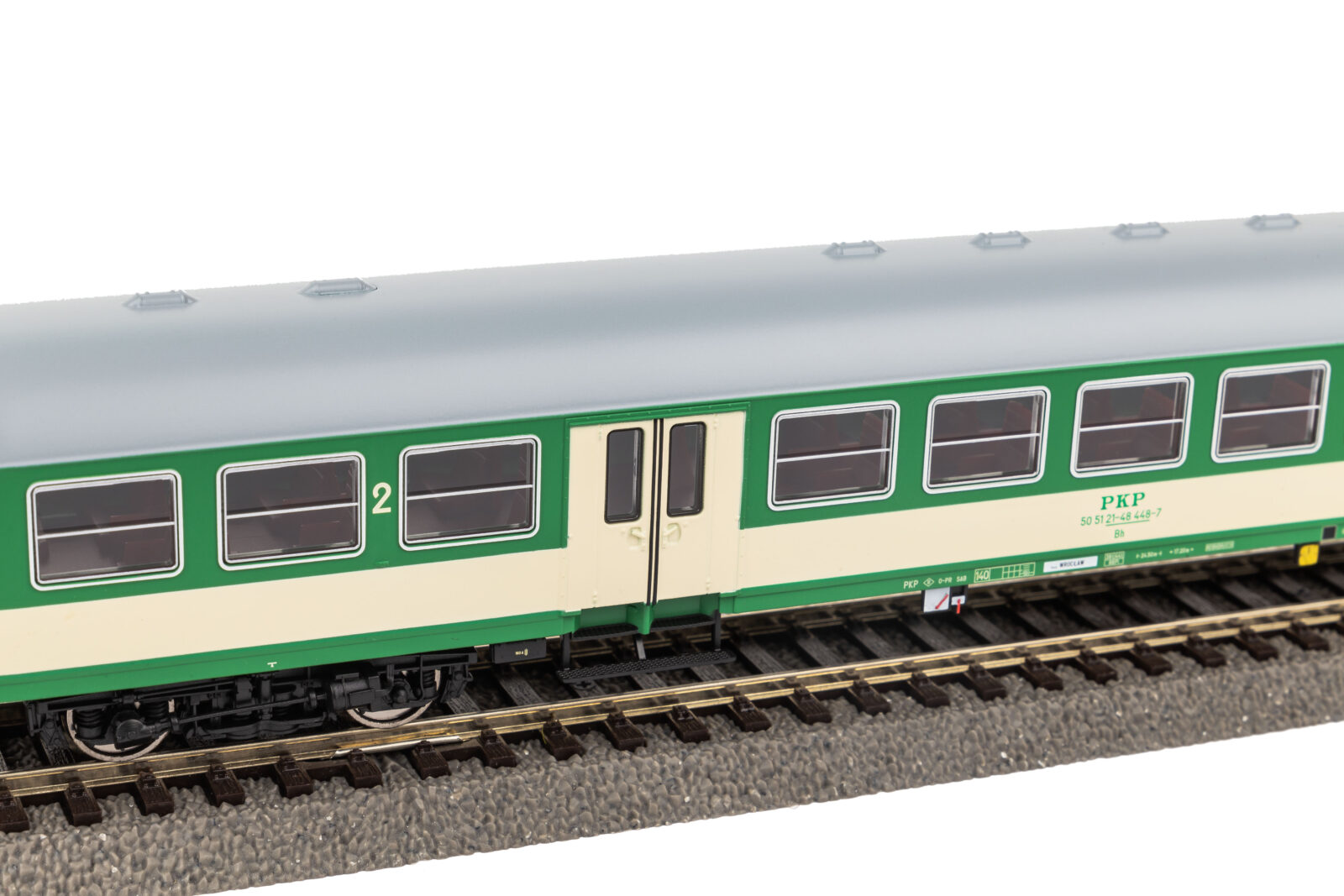 Carrozza per pendolari 120A PKP Epoca V Scala H0 DS Modellismo Carrozza per pendolari 120A PKP scala H0 - vista 4