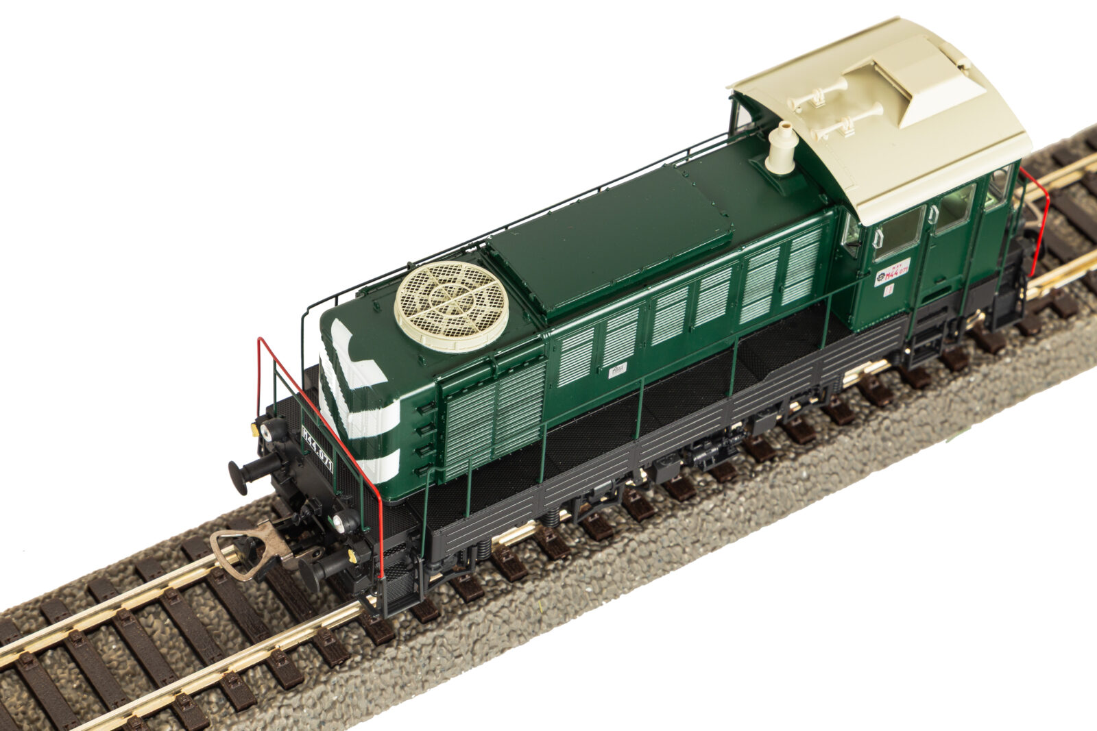 Locomotiva Diesel M44 MAV Epoca III Scala H0 DS Modellismo Locomotiva Diesel M44 MAV Epoca III scala H0