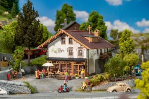 Casa alpina caffetteria scala H0 Faller