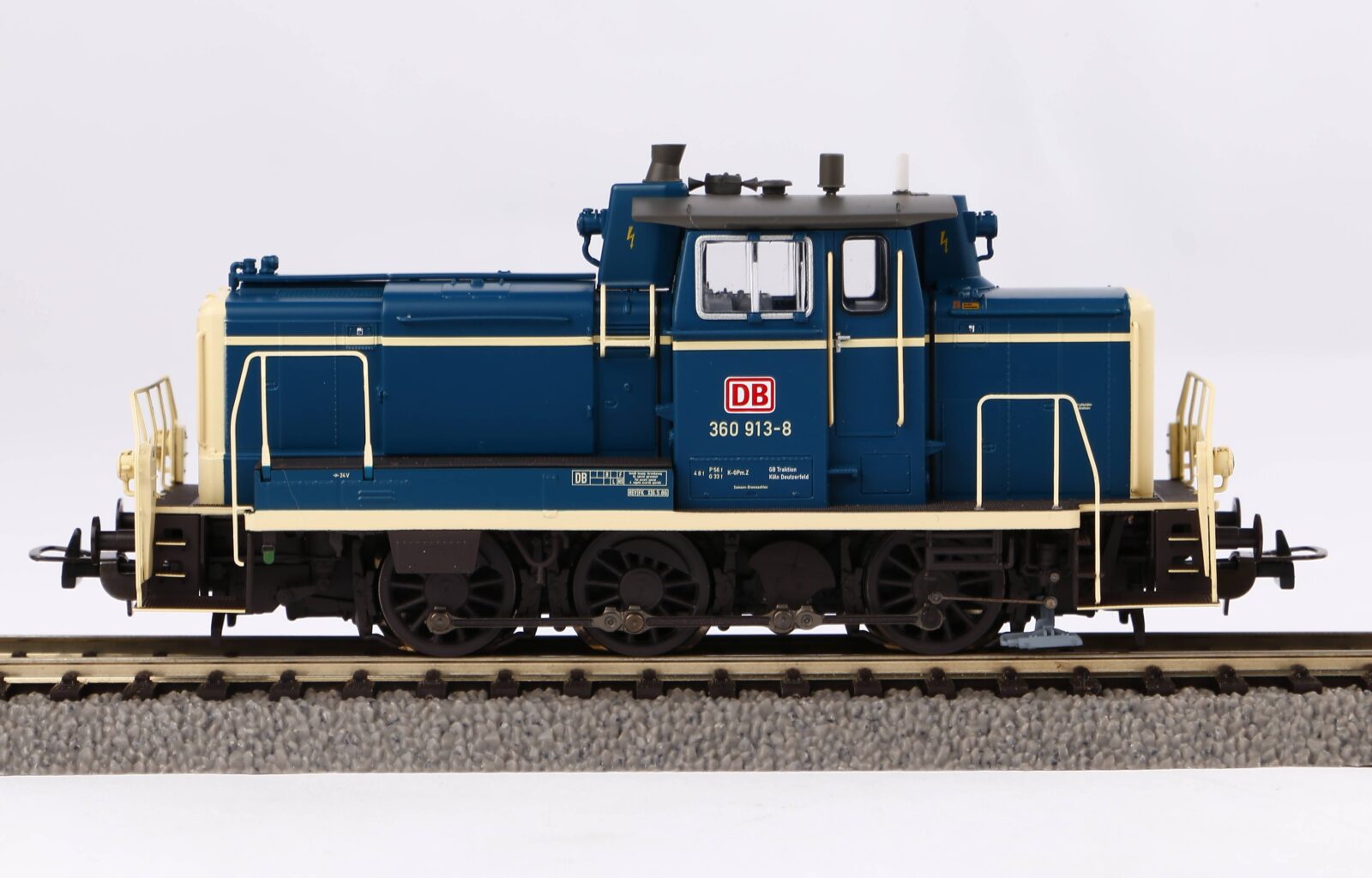 Locomotiva Diesel/Sound BR 360 DB AG Epoca V incl. sound decoder compatibile mfx Scala H0 DS Modellismo Locomotiva Diesel/Sound BR 360 DB scala H0