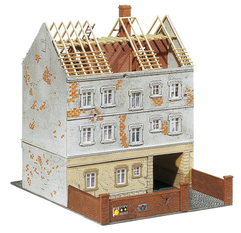 Casa di città in ristrutturazione Scala H0 DS Modellismo Casa di città in ristrutturazione scala H0