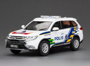 Mitsubishi Outlander 2018 Polizia scala 1:43