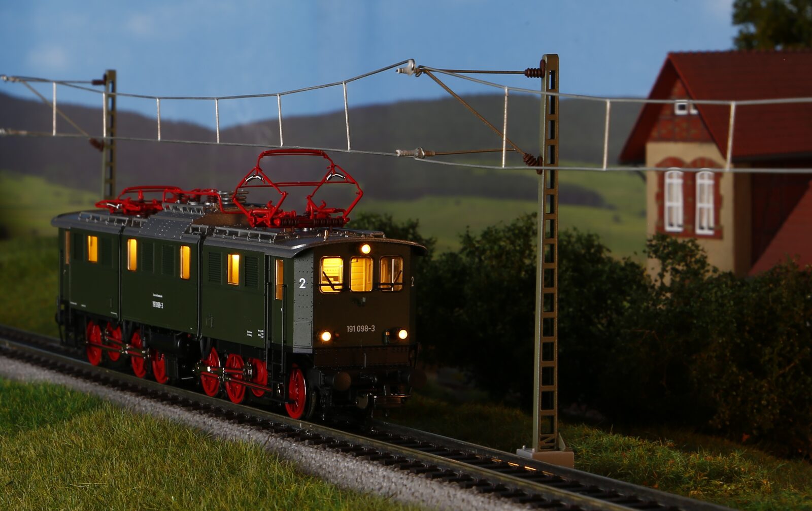 Locomotiva elettrica Gruppo 191 DB Epoca IV, incl. decoder compatibile mfx Scala H0 DS Modellismo Locomotiva elettrica Gruppo 191 DB scala H0