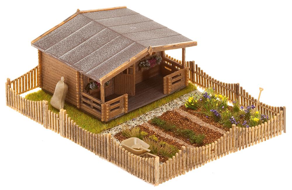 Lottizzazione con grande casa da giardino Scala H0 DS Modellismo Lottizzazione grande casa scala H0